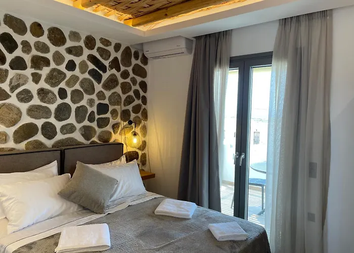 Latramys * Mikri Vigla