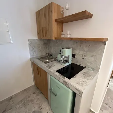 Latramys Apartment