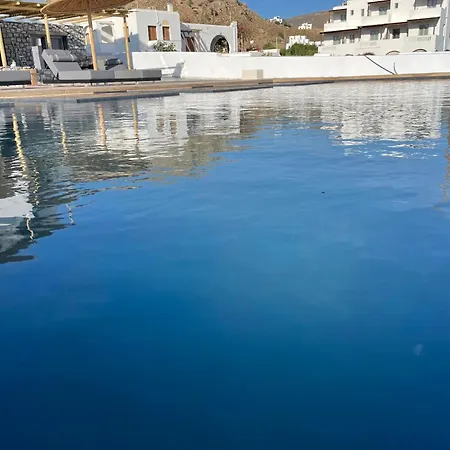 Latramys * Μικρή Βίγλα