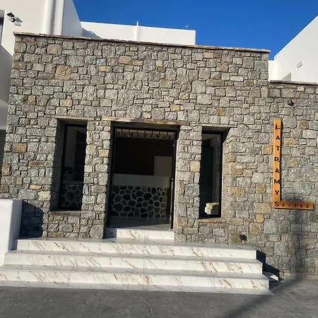 アパート Latramys